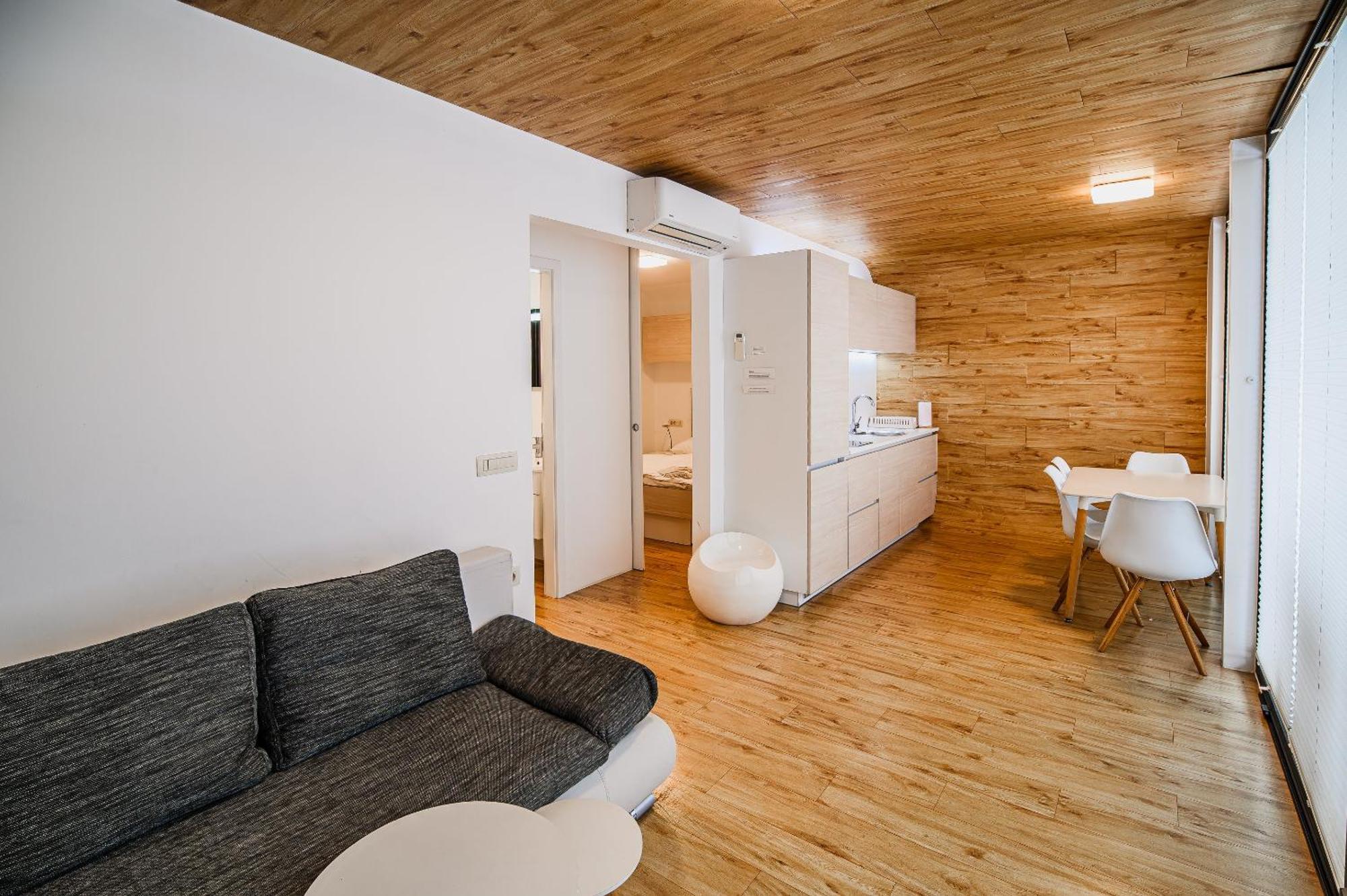 Glamping Maleric With Natural Pool Dragatuš Exteriör bild