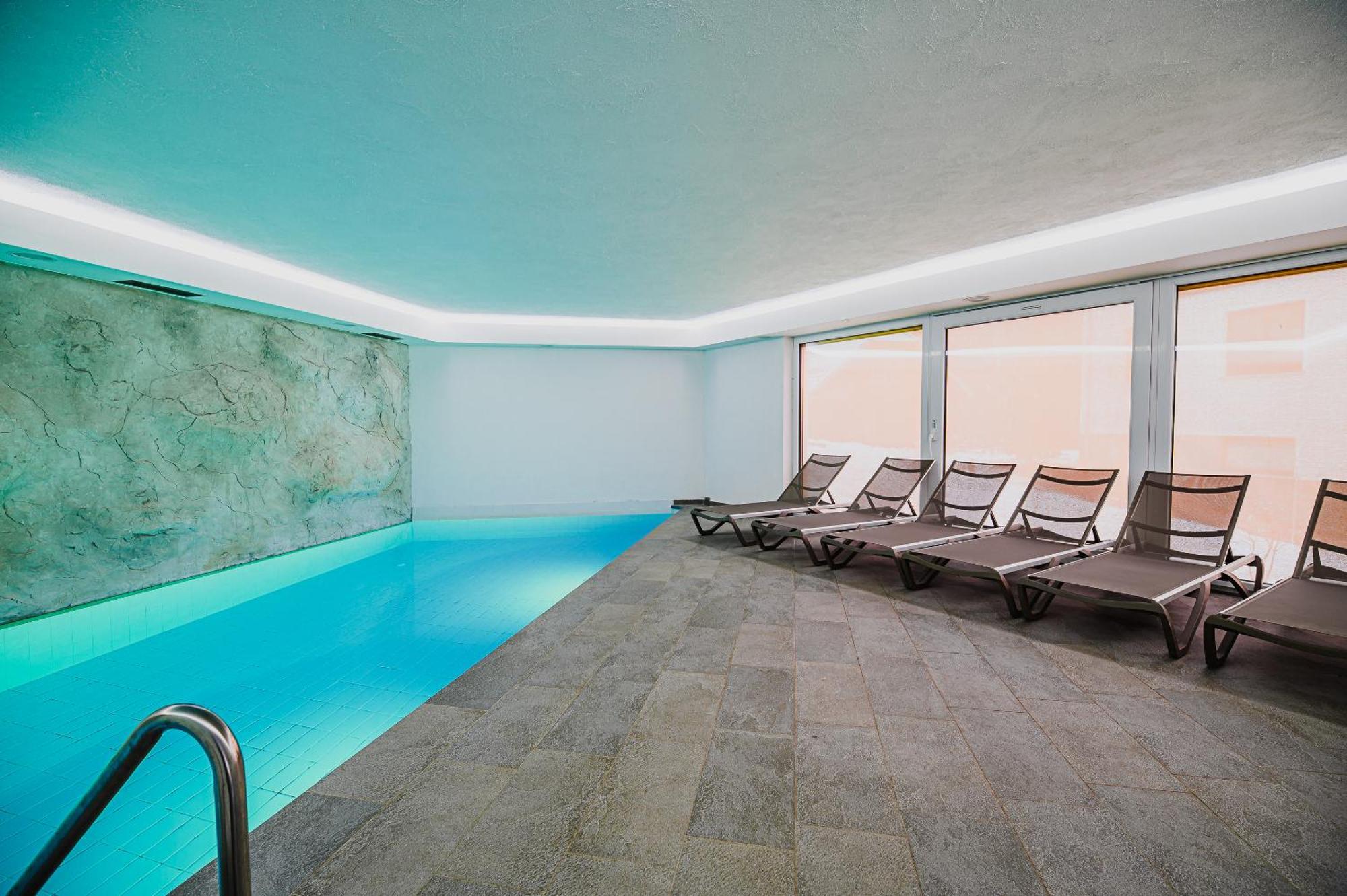 Glamping Maleric With Natural Pool Dragatuš Exteriör bild